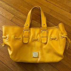 Classic yellow leather Dooney & Bourke tote bag